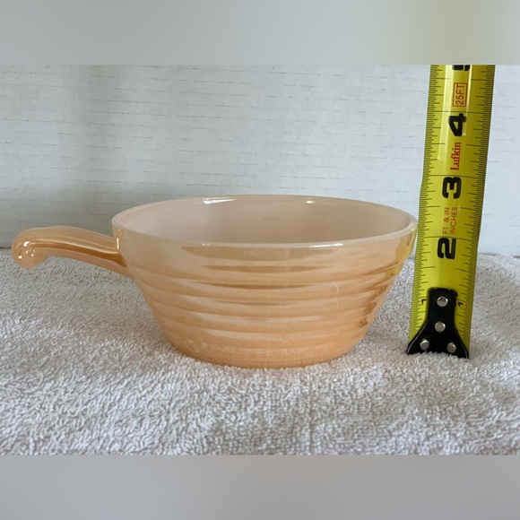 Set of 2 Fire King BeeHive Oven Ware Handle Soup Bowls | Peach Luster | Vintage - Picture 7 of 8
